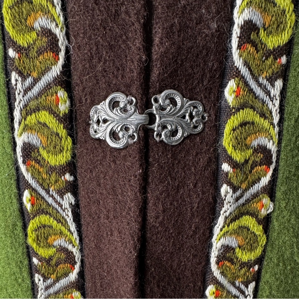 Norwegian Embroidered Wool Jacket - Picture 5 of 13